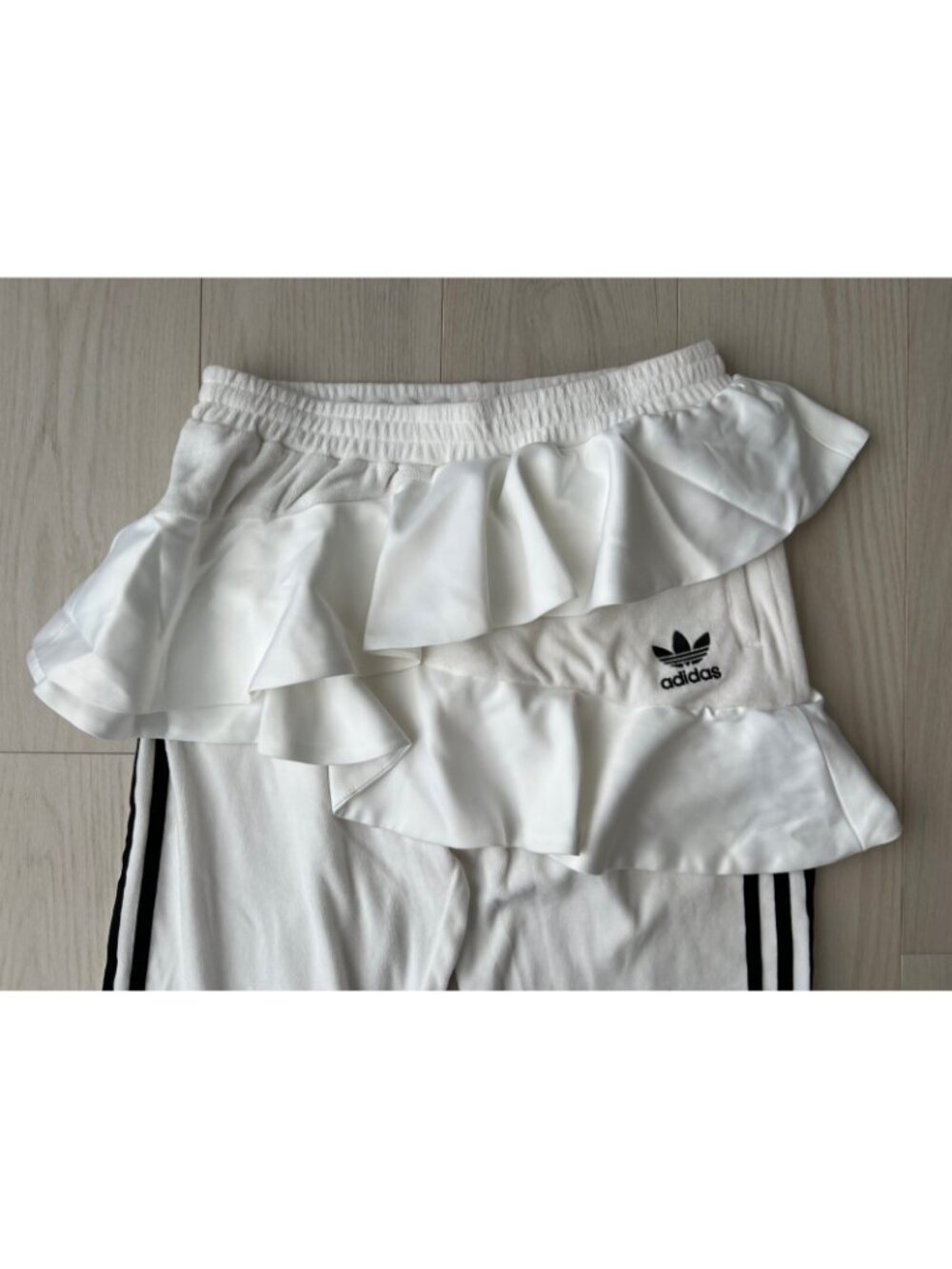 Adidas x J KOO FT9891 Ruffled Velour Track Pants White ( S ) - Picture 5 of 8